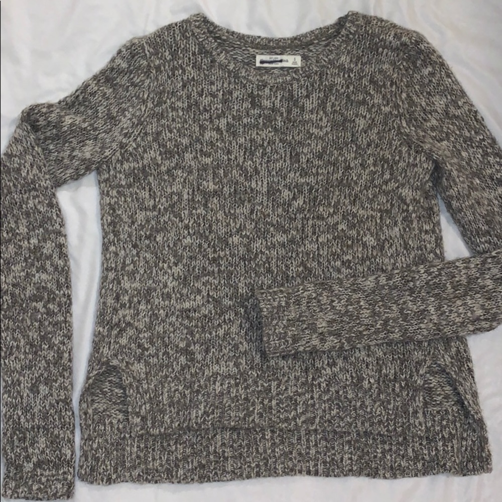Abercrombie & Fitch Heathered Grey Sweater